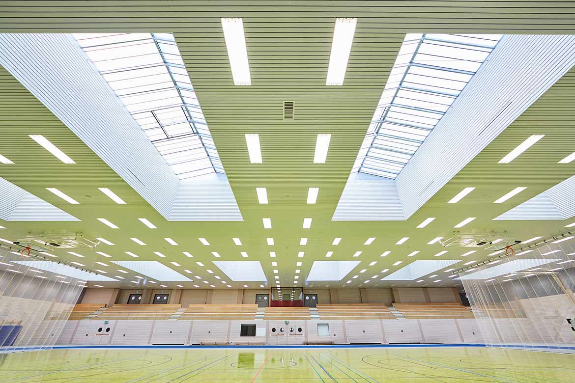 Sporthalle mit Deckenstrahlheizung von FRENGER